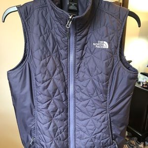 Women’s The North Face vest